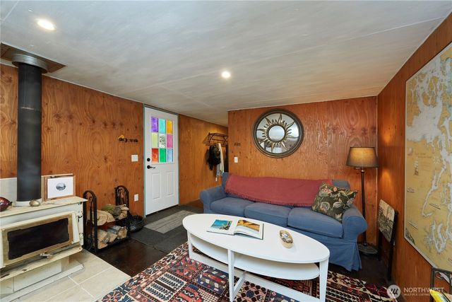 171 N Sylvester Lane, Lilliwaup, WA 98555