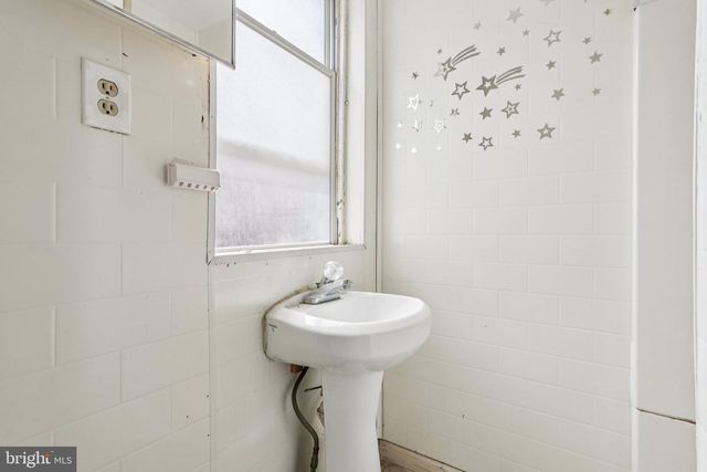 2316 N SMEDLEY ST, Philadelphia, PA 19132