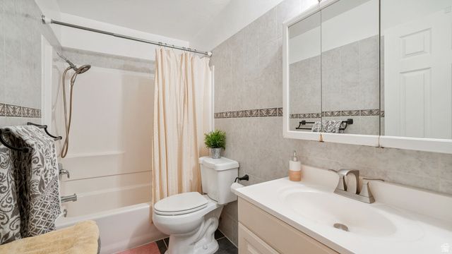 4771 S QUAILBROOK DR, Taylorsville, UT 84129