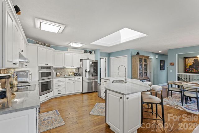 257 Dalhousie Court, Flat Rock, NC 28731