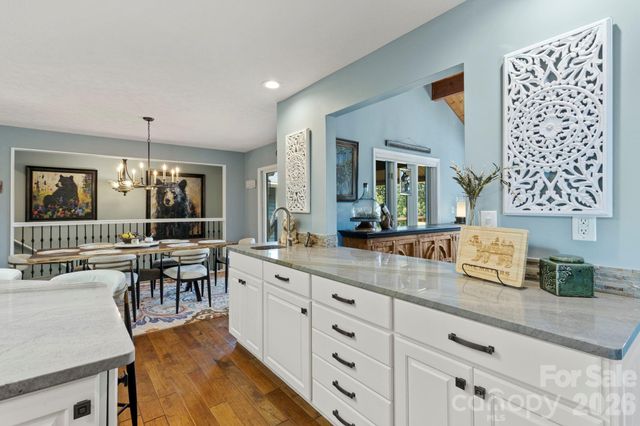 257 Dalhousie Court, Flat Rock, NC 28731