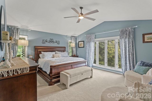 257 Dalhousie Court, Flat Rock, NC 28731