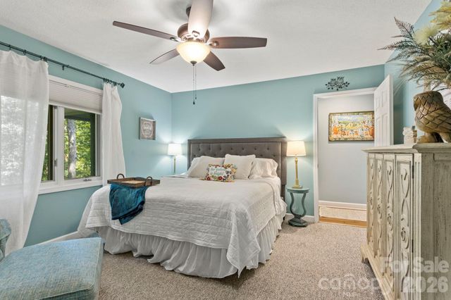 257 Dalhousie Court, Flat Rock, NC 28731