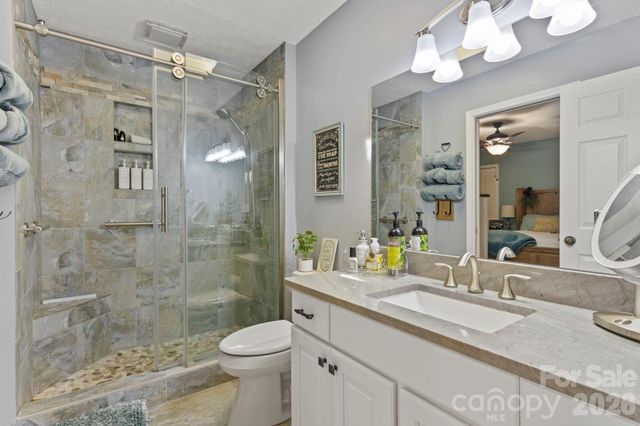 257 Dalhousie Court, Flat Rock, NC 28731