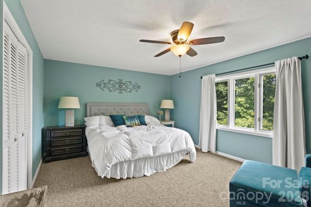 257 Dalhousie Court, Flat Rock, NC 28731