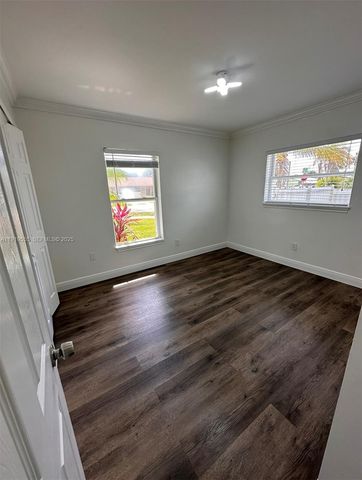 15432 SW 105th Ave, Miami, FL 33157