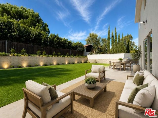 6723 Sunnyslope Avenue, Van Nuys, CA 91401