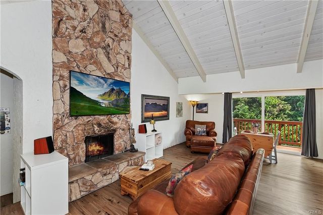 807 Virginia Court, Lake Arrowhead, CA 92352