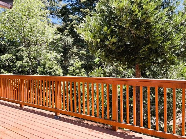 807 Virginia Court, Lake Arrowhead, CA 92352