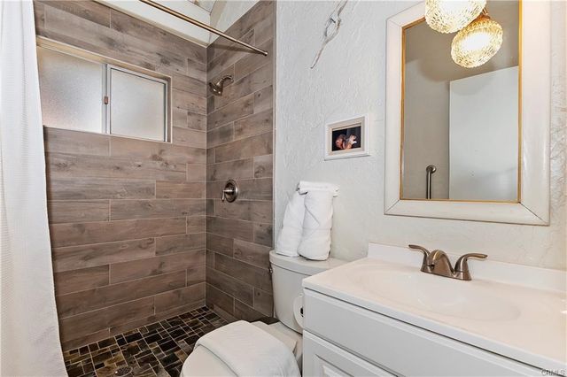 807 Virginia Court, Lake Arrowhead, CA 92352