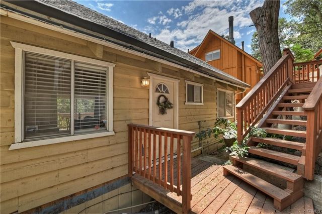 807 Virginia Court, Lake Arrowhead, CA 92352