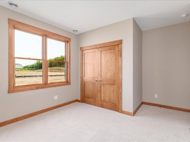 2400 Simply Living Lane, Hudson, WI 54016