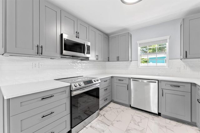3230 51ST STREET N, St Petersburg, FL 33710