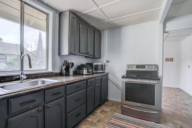 4029 Flower Street, Shasta Lake, CA 96019