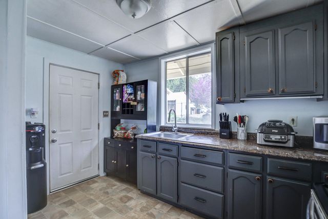 4029 Flower Street, Shasta Lake, CA 96019