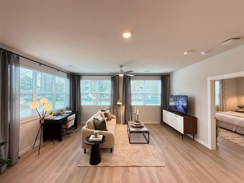 3409 Brinkman St B3.2205, Houston, TX 77018