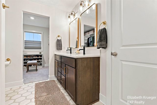 6673 Maria Drive, Hudsonville, MI 49426