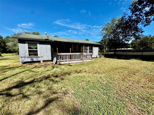 810 W North Street, Livingston, TX 77351