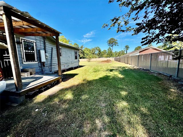 810 W North Street, Livingston, TX 77351
