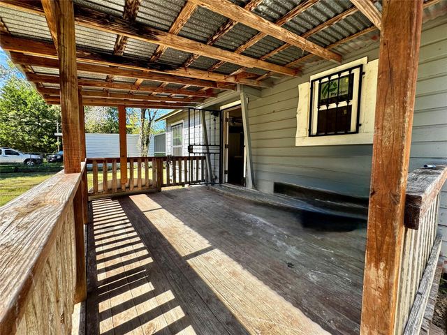 810 W North Street, Livingston, TX 77351