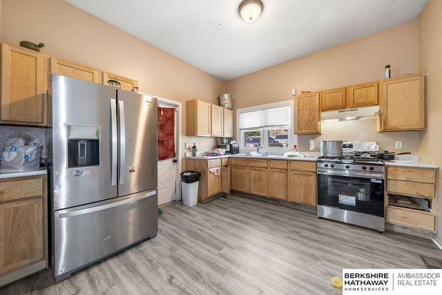 4518 S 17th Street, Omaha, NE 68107