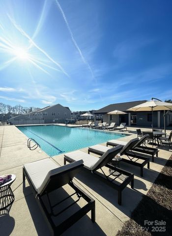 14013 Castle Nook Drive, Charlotte, NC 28273