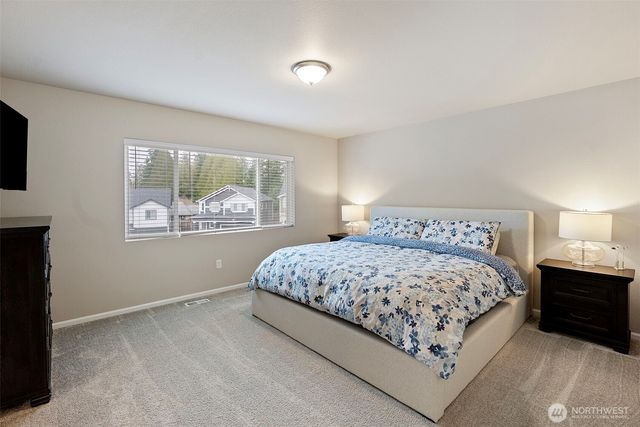 980 Thrush Court SE, Port Orchard, WA 98366