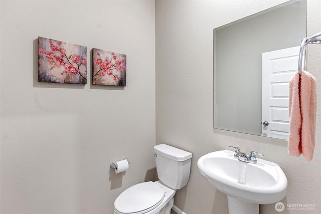 980 Thrush Court SE, Port Orchard, WA 98366