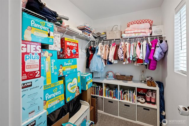 980 Thrush Court SE, Port Orchard, WA 98366