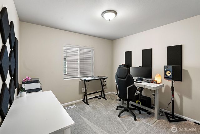 980 Thrush Court SE, Port Orchard, WA 98366