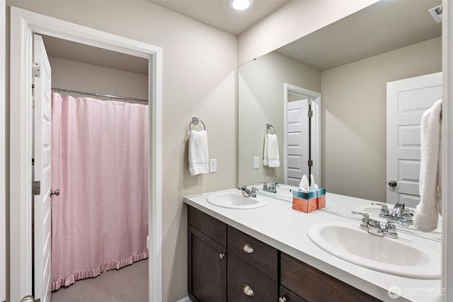 980 Thrush Court SE, Port Orchard, WA 98366