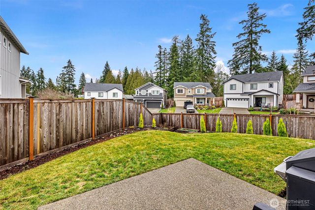 980 Thrush Court SE, Port Orchard, WA 98366