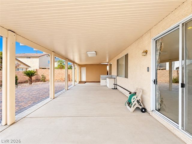 8443 Indigo Harbor Avenue, Las Vegas, NV 89117