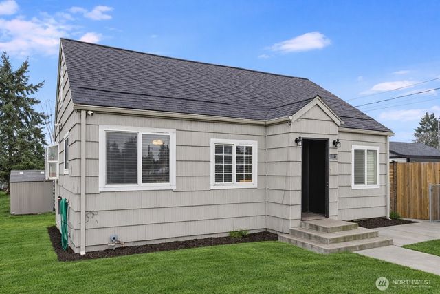 11112 9th Court S, Tacoma, WA 98444