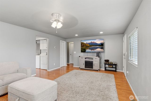 11112 9th Court S, Tacoma, WA 98444