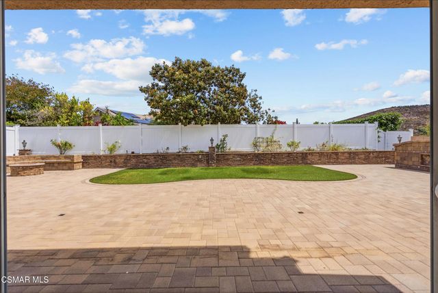 334 W Avenida De Las Flores, Thousand Oaks, CA 91360