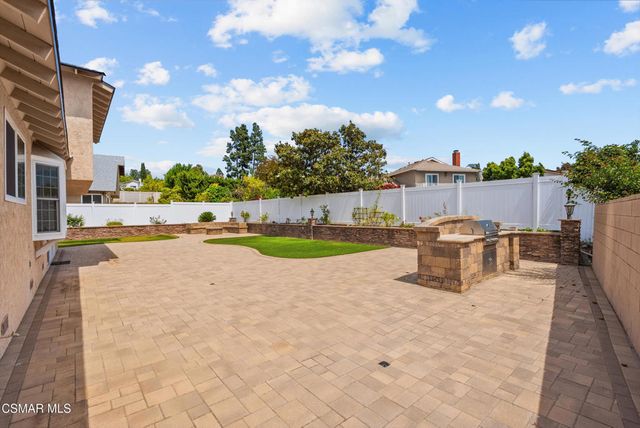 334 W Avenida De Las Flores, Thousand Oaks, CA 91360