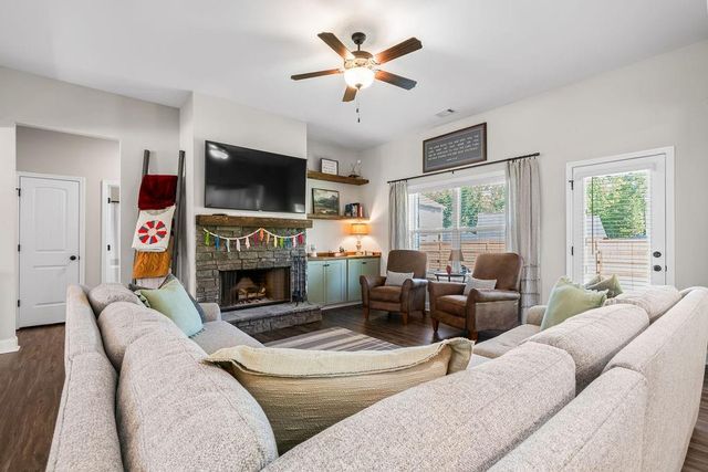 109 Whitley Xing, Rockmart, GA 30153