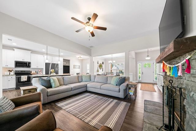 109 Whitley Xing, Rockmart, GA 30153