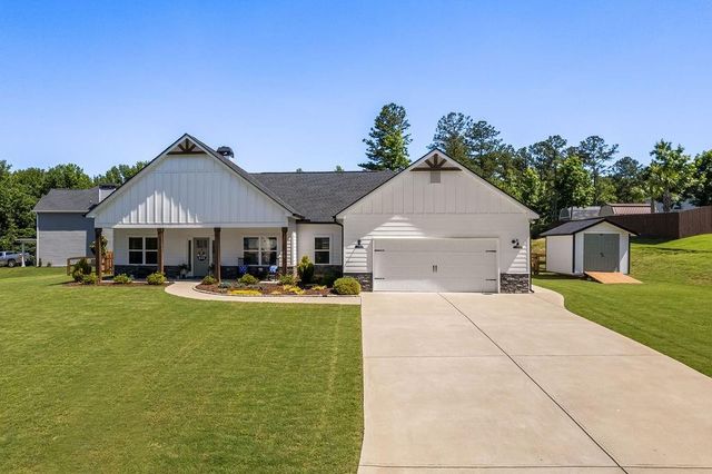 109 Whitley Xing, Rockmart, GA 30153