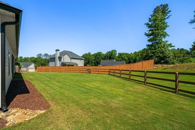 109 Whitley Xing, Rockmart, GA 30153