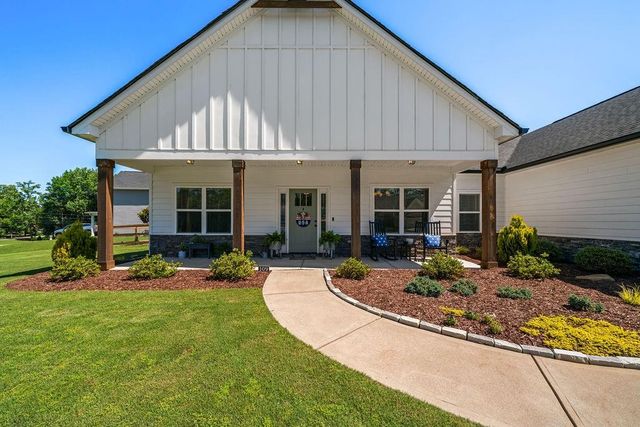 109 Whitley Xing, Rockmart, GA 30153