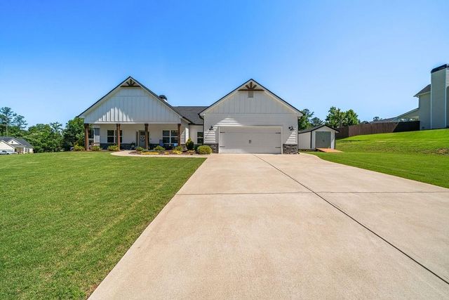 109 Whitley Xing, Rockmart, GA 30153