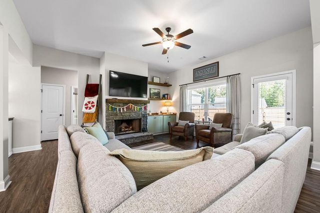109 Whitley Xing, Rockmart, GA 30153