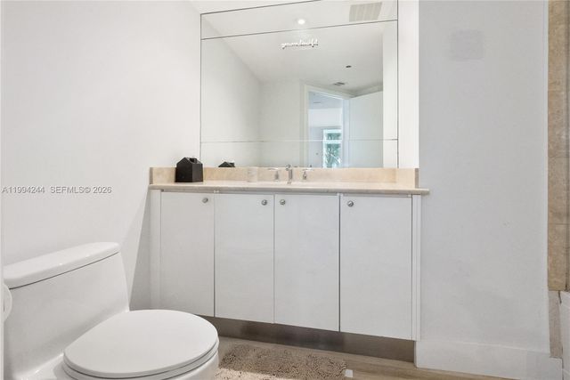 901 Brickell Key Blvd 305, Miami, FL 33131