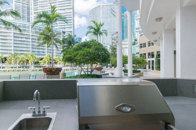 901 Brickell Key Blvd 305, Miami, FL 33131