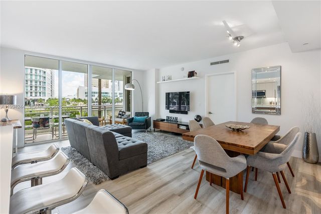 901 Brickell Key Blvd 305, Miami, FL 33131