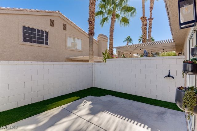 2819 Briar Knoll Drive, Henderson, NV 89074