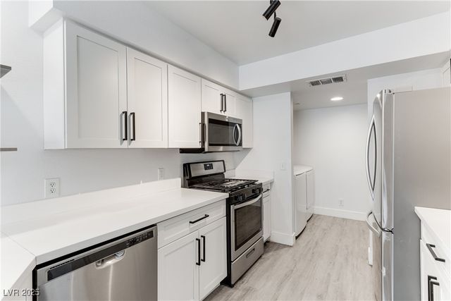 2819 Briar Knoll Drive, Henderson, NV 89074