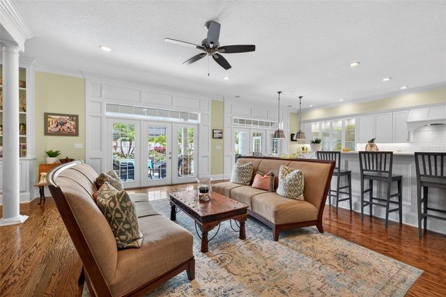 445 PARK AVENUE, Belleair, FL 33756